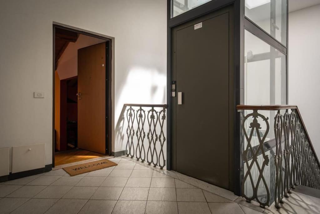 22 Home - Parcheggio Privato - Accogliente - Collegamento Sardegna E Corsica Ливорно Екстериор снимка